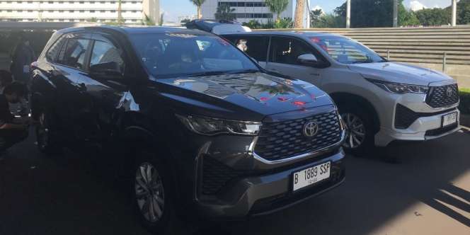 Kijang Innova Zenix Made In Karawang Resmi Meluncur, Ada Varian Hybrid