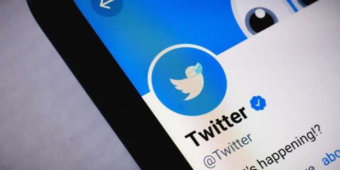 Kisruh Twitter, Kekacauan Saat Twitter Coba Memonetisasi Centang Biru
