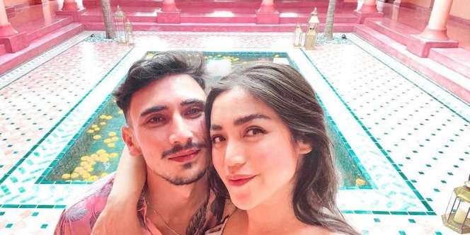 Unggah Ungkapan 'Anak Jadi Sahabat Terbaik', Jessica Iskandar Sindir Teman-temannya?