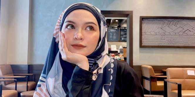 Trik Mudah Styling Pashmina Katun untuk Tampilan Lebih Rapi