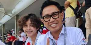 Potret Cannavaro Adrevi Anak Bungsu Eko Patrio Berparas Bule, Pernah Dikira pembalap MotoGP