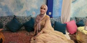 Pesona Selebgram Hamidah Berbalut Busana Arabian Style