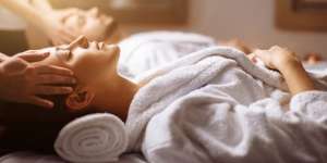 Manfaat Esensial Oil Saat Spa, Bisa Atasi Insomnia hingga Kecemasan