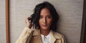 Tara Basro Tampil Glowing dengan 3 Gaya Makeup Berbeda