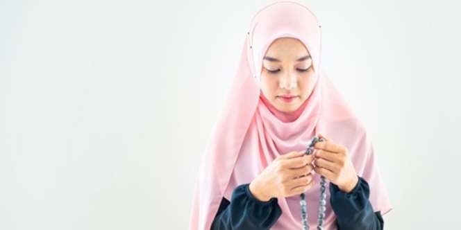 Doa Setelah Mendengar Adzan Maghrib dan Keutamaannya, Terkabulnya Doa dan Terhapusnya Dosa