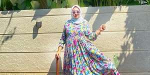 Potret OOTD Gonjreng Shelvie Hana Istri Daus Mini
