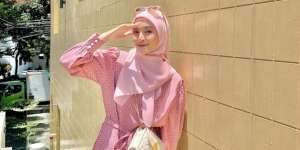 3 Styling Simpel Kerudung Segiempat ala Nabila Ishma untuk Tampil di Berbagai Acara