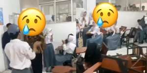 Dapat Kejutan Ultah dari Siswa, Reaksi Guru Bikin Kelas Auto Hening
