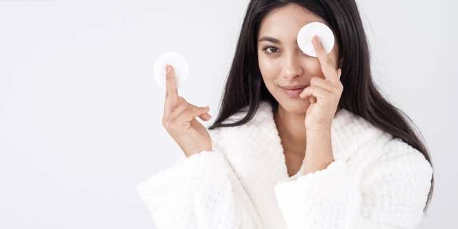 Step by Step Maksimalkan Penggunaan Exfoliating Toner yang Bikin Wajah Glowing