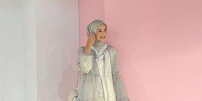 Buat Pashmina Lebih Rapi dan Menutup Dada dengan Trik Simple Influencer Vira Soto
