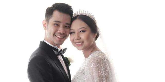 9 Potret Jess No Limit dan Sisca Kohl Bocorkan Malam Pertama