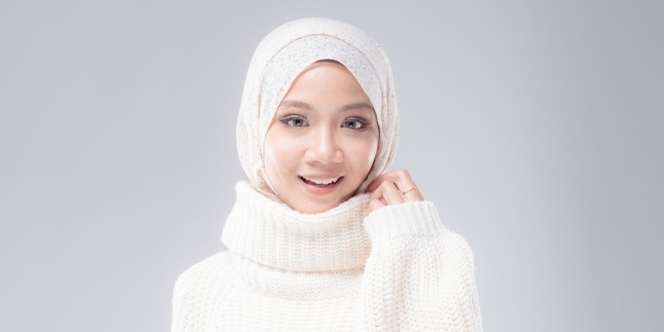 3 Langkah Membuat Base Makeup Agar Tahan Lama di Ruangan Tanpa AC