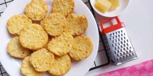Punya Sisa Roti? Ini Resep Bagelen yang Cocok Buat Camilan Pagi