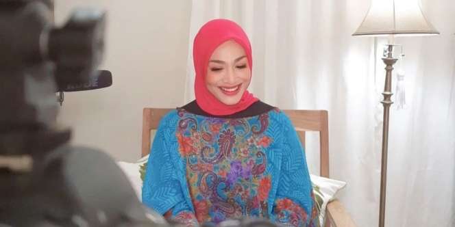 Turunkan Berat Badan 80 Kg dalam 15 Bulan, Intip Potret Dewi Hughes yang Tampil Cantik dan Lebih Muda