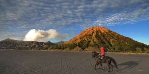 Erupsi Semeru Tak Berdampak ke Wisata Bromo, Tetap Buka Seperti Biasa