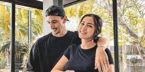 Gemas! Putra Bungsu Jedar Sudah Bisa Panggil Mama