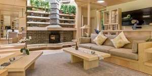 Keren! Desain Rumah dengan Perpaduan Jepang dan Abad Pertengahan