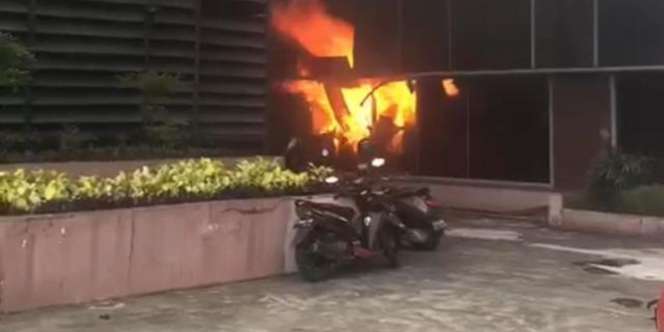 Gedung Kemenkumham Terbakar