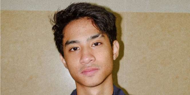Unggah Pose Foto Pakai Selang Oksigen, Putra Iis Dahlia Bahas Soal Kebahagiaan dan Kematian