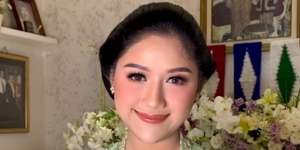 Penampilan Erina Gudono Saat Siraman Dipuji Mirip Iriana Jokowi