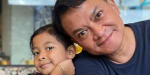 Potret Kedekatan Hedi Yunus dan Anak ART, Disayang bak Buah Hati Sendiri