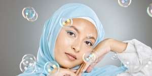 Pemilik Kulit Sensitif, Ini 4 Kandungan yang Harus Ada di Skincare Kamu