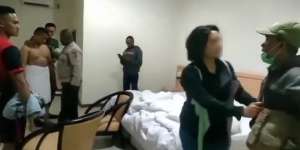 Miris! Istri Tentara Digerebek Berduaan di Kamar Hotel dengan Selingkuhan, Suami Sebut Pernah Kencan di Saat Anak Lagi Sakit