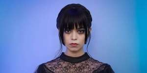 Recreate Dandanan Jenna Ortega  'Wednesday Addams', Disangka Pemeran Aslinya