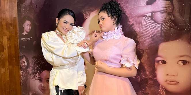 Potret Amora Lemos, Ikuti Jejak Krisdayanti Jadi Penyanyi: `Mungkin Lebih bagus daripada Mami`
