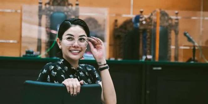 Nikita Mirzani Tampil Berbeda saat Sidang, Busana Pilihannya Kini Tuai Protes
