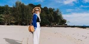 Tak Cuma Sirkuit, di Mandalika Kamu Bisa Nikmati 5 Pantai Indah, Lho!
