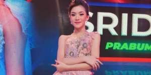 Potret Rumah Sridevi Juara D`Academy 5 di Kampung Halaman, Hanya Berdinding Kayu, Jauh Dari Kesan Mewah!