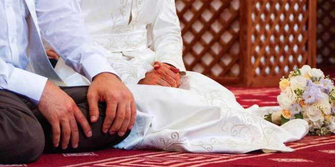 Jadi Omongan Satu Desa, Selisih 22 Tahun Guru Nikahi Muridnya yang Masih ABG: 'Lebih Pantas Jadi Bapaknya!'