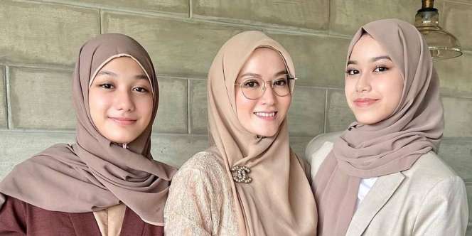 Kekompakan Lyra Virna dan Putrinya, Tampak Seperti Bestie