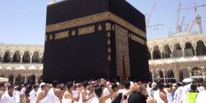 Bahagia Bisa Umroh Bareng, Ibu Mendadak Meninggal di Madinah Usai 'Tertidur' Melihat Makam Rasulullah
