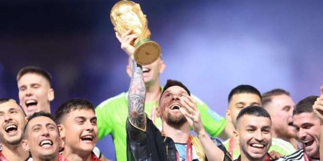Kalahkan Cristiano Ronaldo, Foto Lionel Messi Angkat Trofi Piala Dunia Pecahkan Rekor Instagram