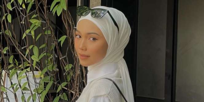 Styling Hijab Pashmina Rapi Cuma Pakai Satu Jarum Pentul