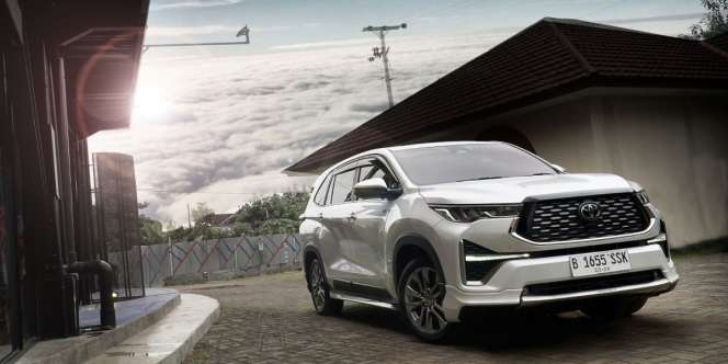 Kenapa Kijang Innova Zenix Pakai Modellista, Bukan Gazoo Racing atau TRD?