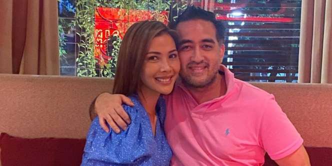 Diam-Diam Gugat Cerai, Ini 5 Potret Momen Kemesraan Nadia Mulya Bareng Suami