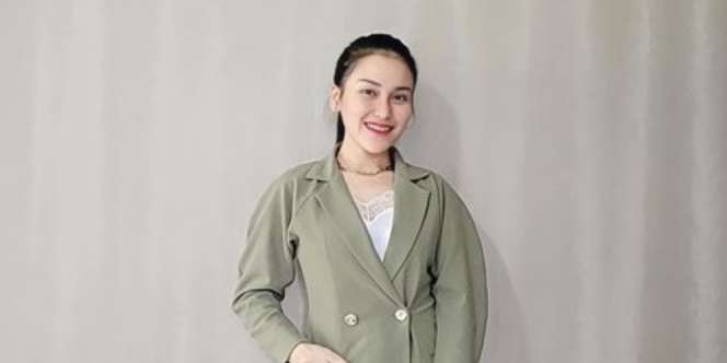 Ayu Ting Ting Mau Kuliah Lagi Gegara Tak Nyambung dengan Teman-temannya Saat Melawak