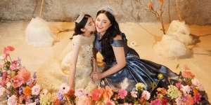Cantik Banget, Marshanda dan Putrinya Kompak Jadi Bidadari