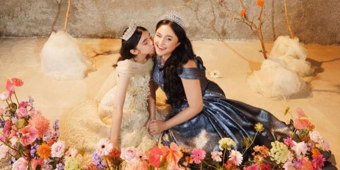 Potret Marshanda dan Sienna Kasyafani Kompak Kenakan Gaun Princess, bak di Negeri Dongeng