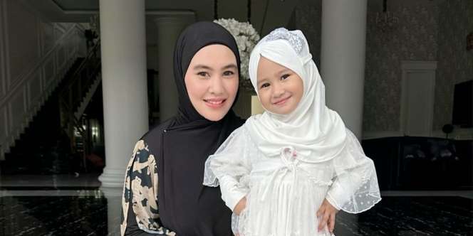 Syok Lihat Kartika Putri Pernah Pakai Baju Seksi, Khalisa: Ibu Dulu Kayak Tarzan