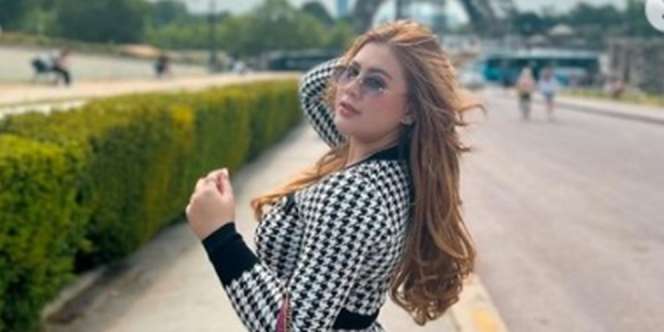 Potret Rena Dyana Selebgram yang Dituding Jadi Wanita Kebaya Hijau, Pernah Unggah Video Super Seksi!