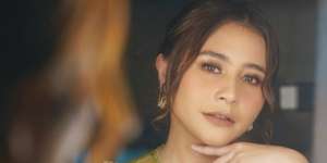 Prilly Latuconsina Dirias dengan Gaya Hollywood Glam, Dipuji Mirip Zendaya