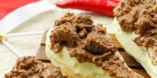 Beda dari Lainnya, Donat Rendang Ini Tawarkan Cita Rasa Tak Biasa