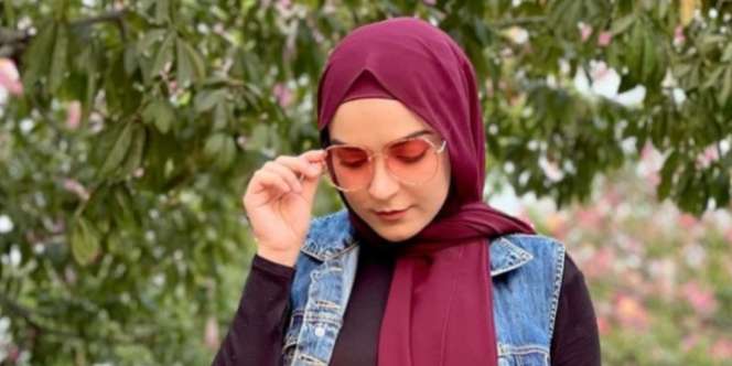 MakeupHacks Riasan Tetap Aman dari Bekas Bantalan Kacamata
