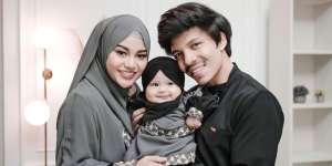 6 Anak Artis yang Sukses di Usia Belasan Tahun, Terakhir Lebih Tajir dari Orangtuanya?