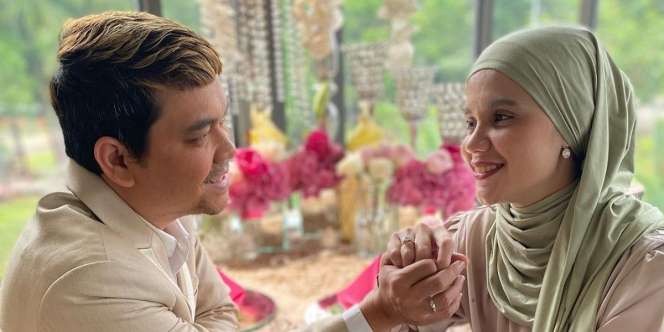 Potret Kemesraan Indra Bekti dan Istri Sebelum Jatuh Sakit