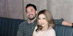 Potret Pemotretan Prewedding Kiky Saputri dan Khairi, Ada Ala Cewek Sunda Kalem